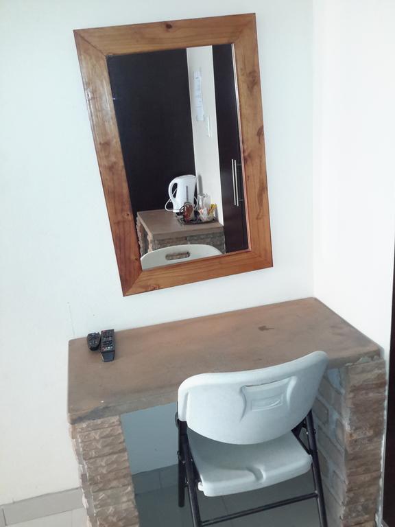 Tsumeb Guesthouse Kamho Екстер'єр фото