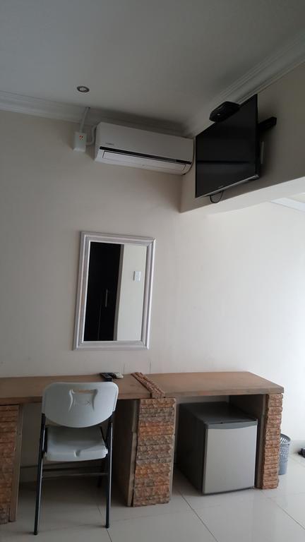 Tsumeb Guesthouse Kamho Екстер'єр фото