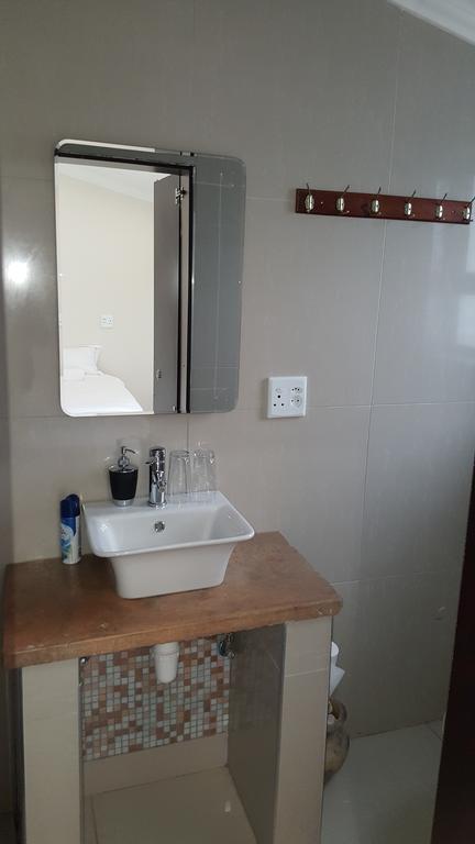 Tsumeb Guesthouse Kamho Екстер'єр фото