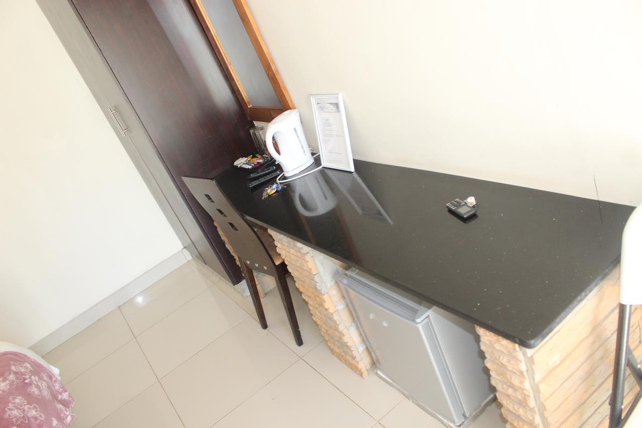 Tsumeb Guesthouse Kamho Екстер'єр фото