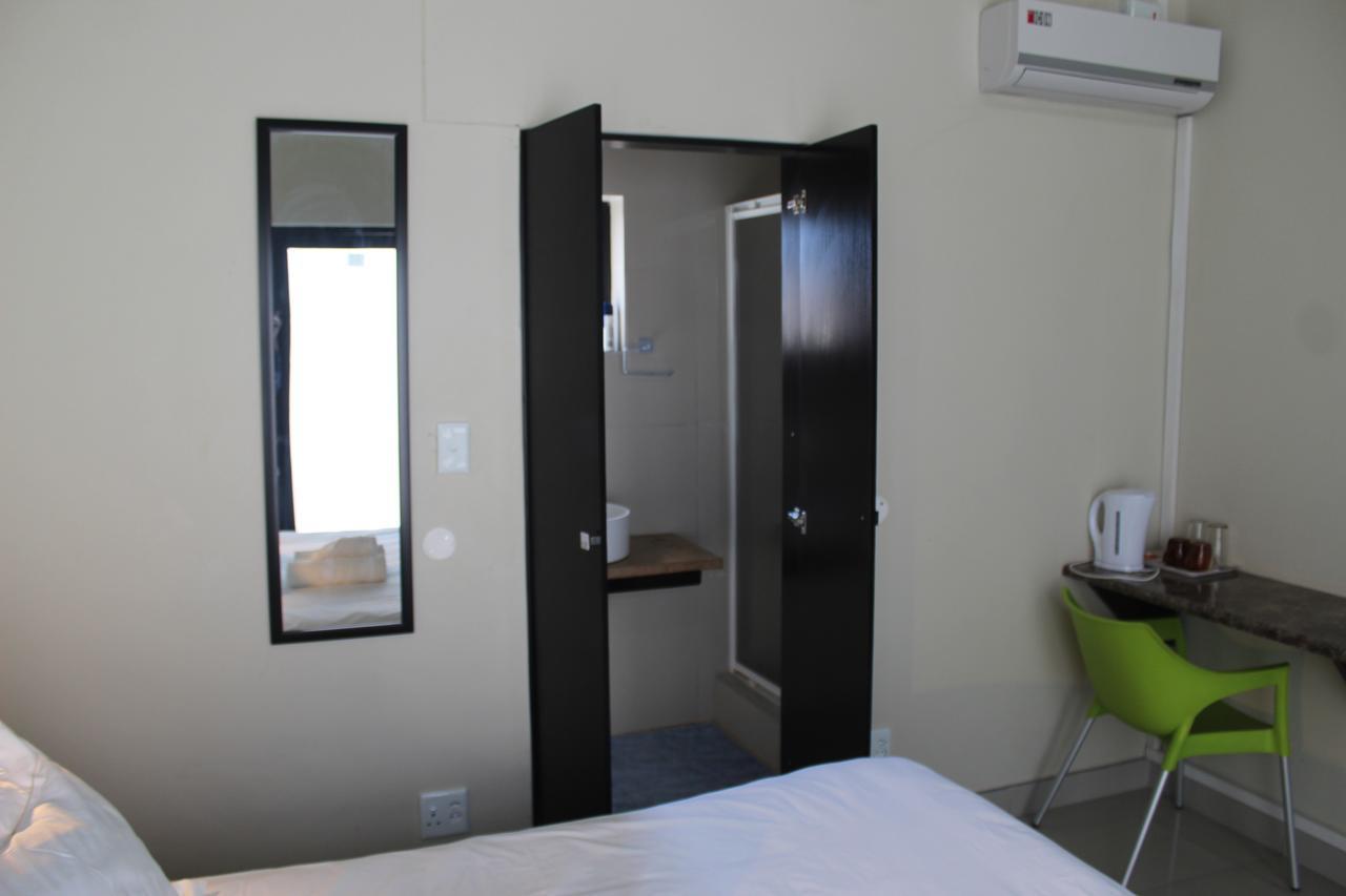 Tsumeb Guesthouse Kamho Екстер'єр фото